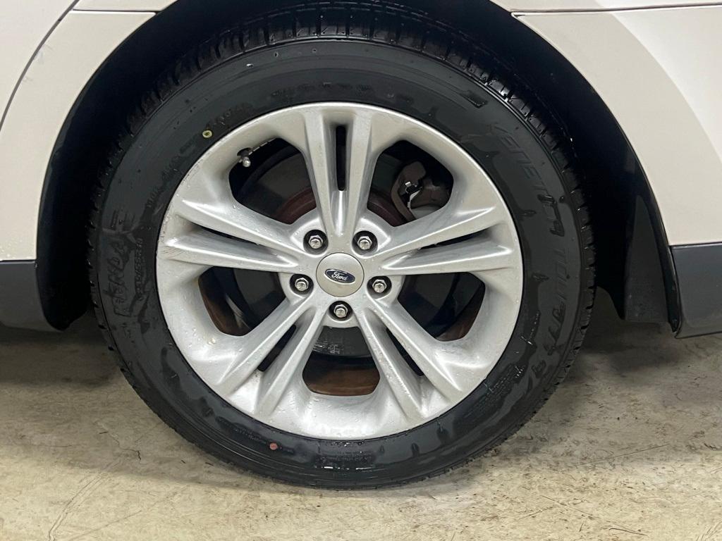 used 2015 Ford Taurus car, priced at $11,986