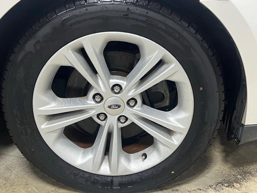 used 2015 Ford Taurus car, priced at $11,986