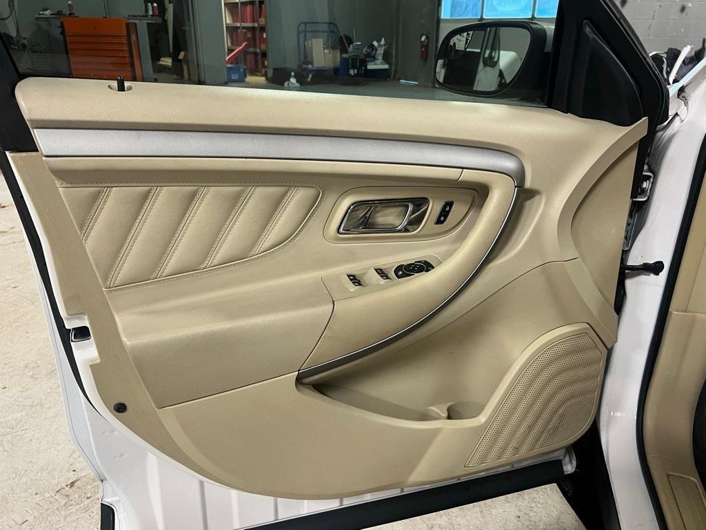 used 2015 Ford Taurus car, priced at $11,986