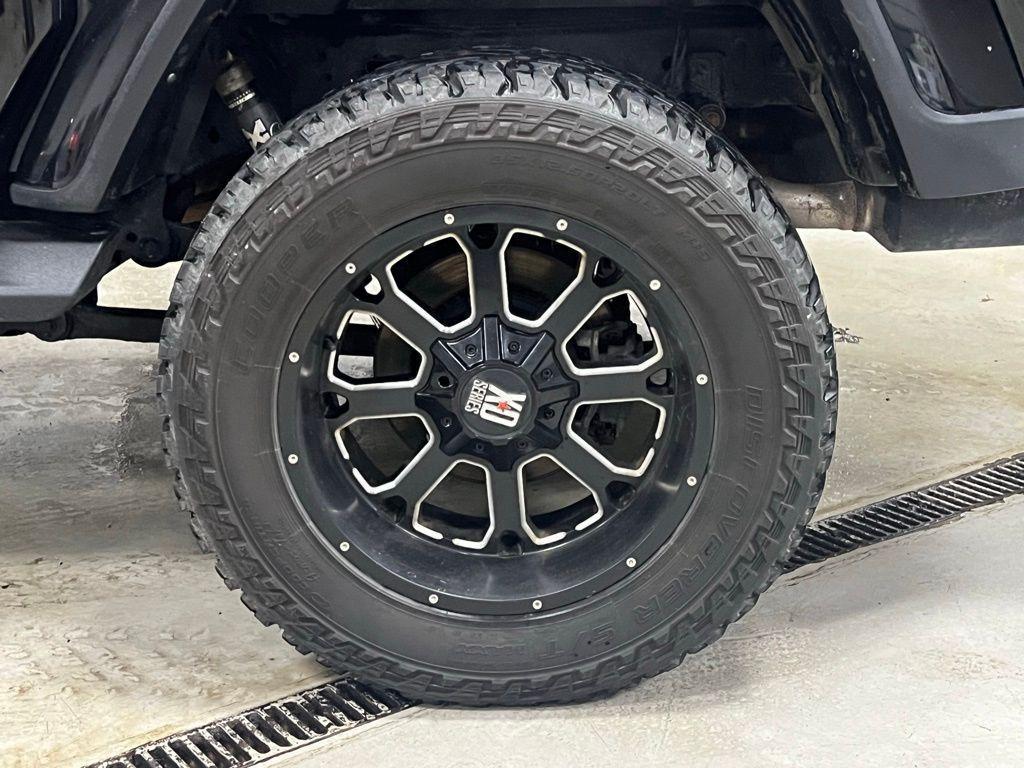 used 2020 Jeep Gladiator car, priced at $24,987