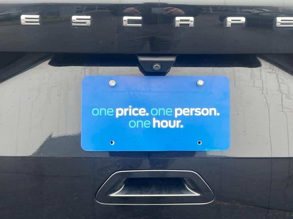 used 2020 Ford Escape car, priced at $12,995