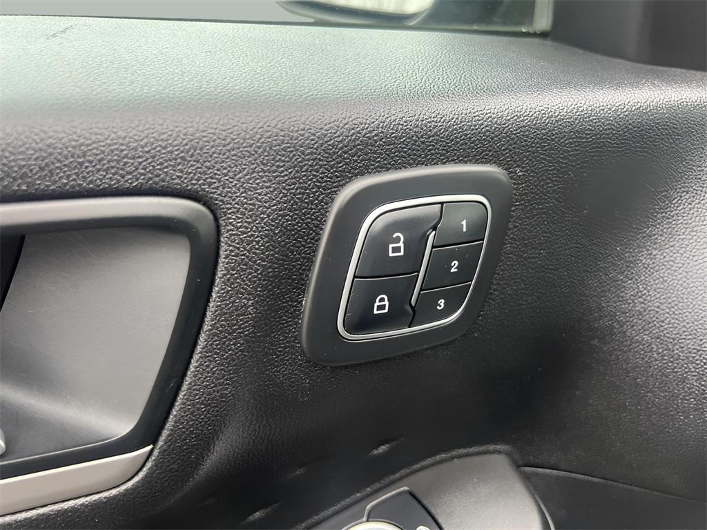 used 2020 Ford Escape car, priced at $12,995