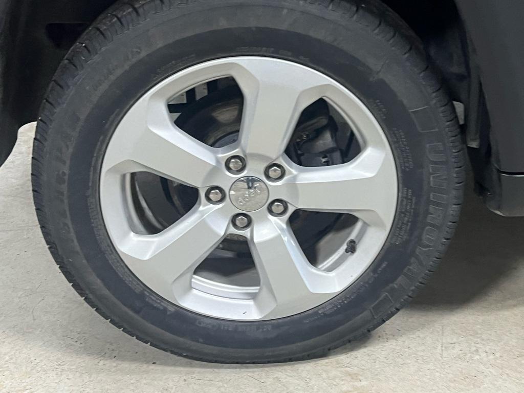 used 2018 Jeep Compass car, priced at $12,812