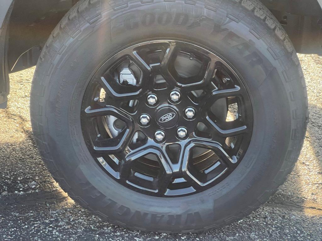 new 2025 Ford F-150 car, priced at $50,425