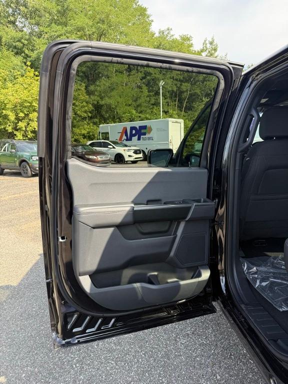new 2025 Ford F-150 car, priced at $50,425