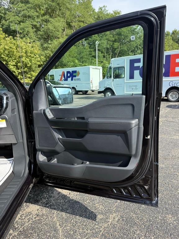 new 2025 Ford F-150 car, priced at $50,425