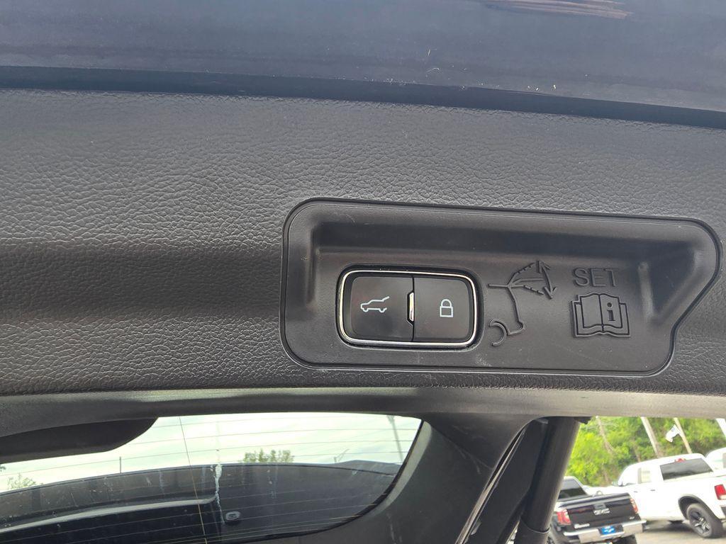 used 2023 Ford Explorer car, priced at $33,247