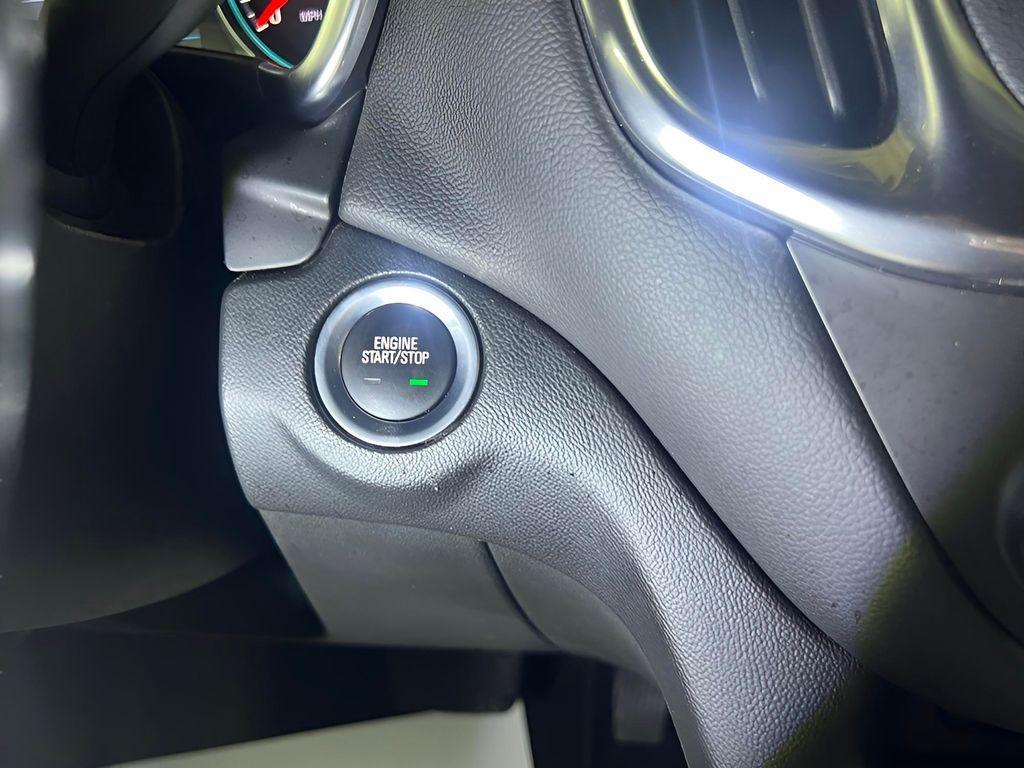 used 2021 Chevrolet Equinox car, priced at $16,424