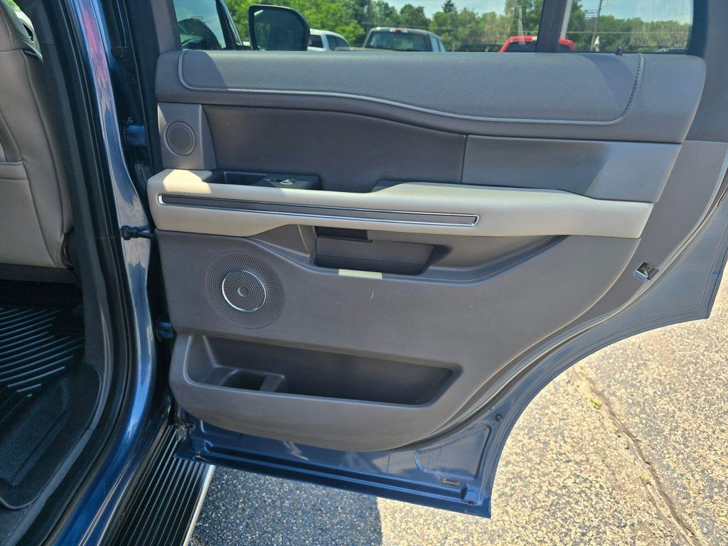 used 2018 Ford Expedition car, priced at $22,247
