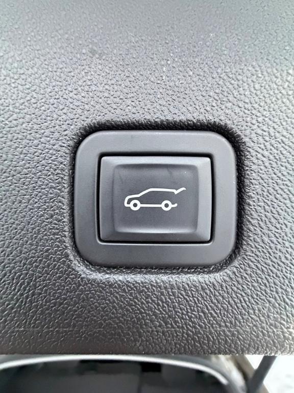 used 2024 Chevrolet Equinox car, priced at $24,777