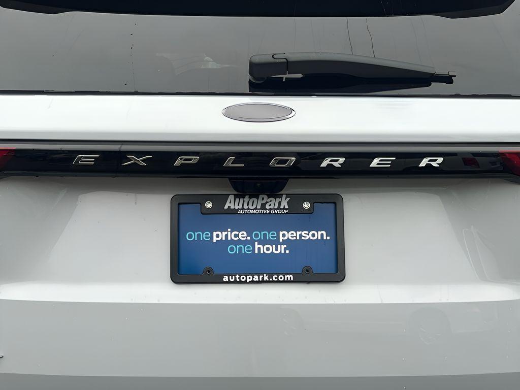 new 2026 Ford Explorer car