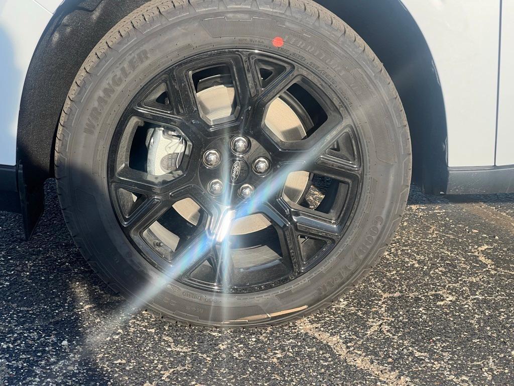 new 2025 Ford Maverick car, priced at $41,870