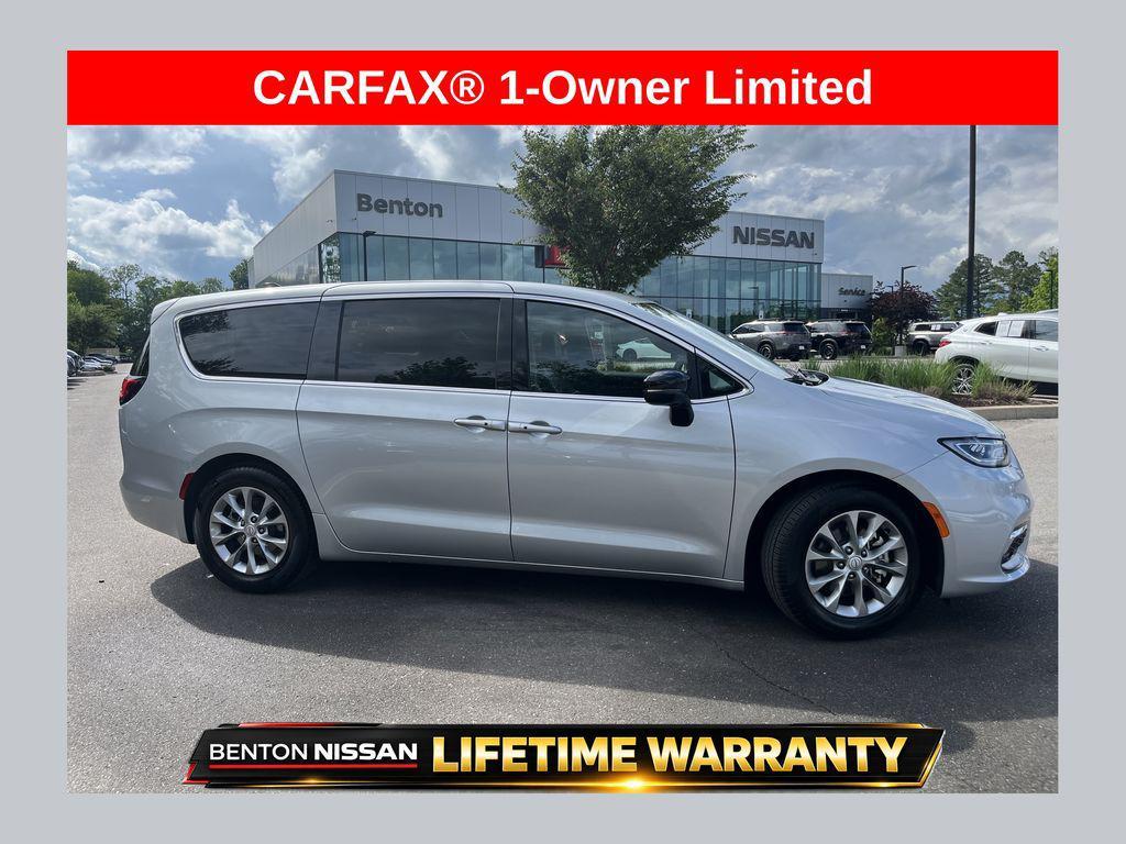 used 2026 Chrysler Pacifica car, priced at $40,489