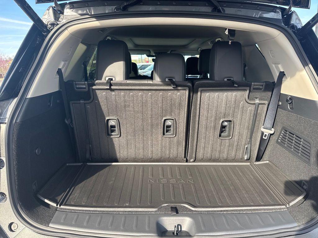 new 2026 Nissan Pathfinder car, priced at $44,556