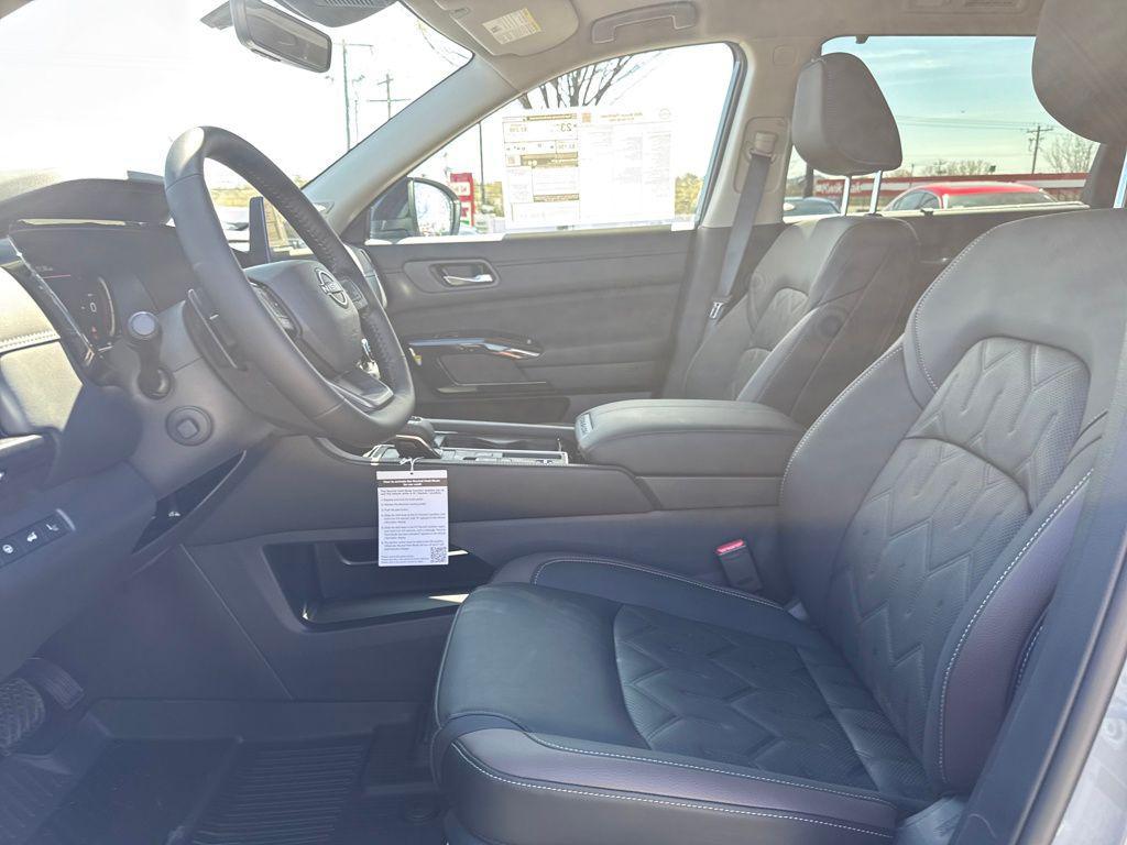 new 2026 Nissan Pathfinder car, priced at $45,821