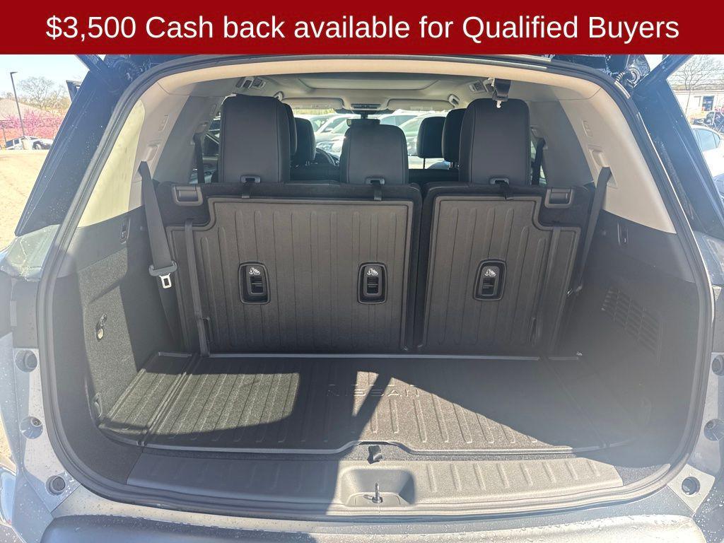 new 2026 Nissan Pathfinder car, priced at $45,821