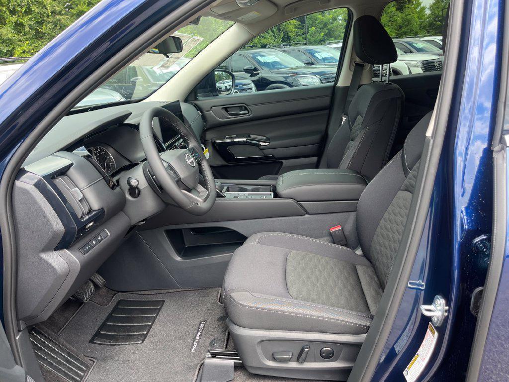 new 2026 Nissan Pathfinder car, priced at $38,822