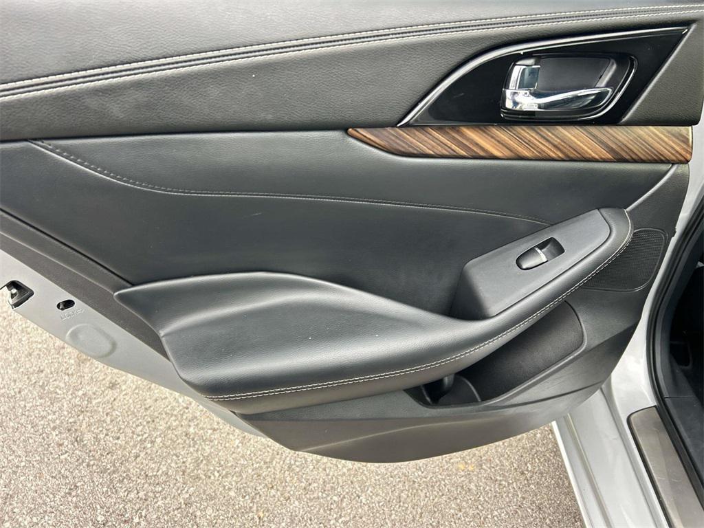 used 2016 Nissan Maxima car, priced at $15,793