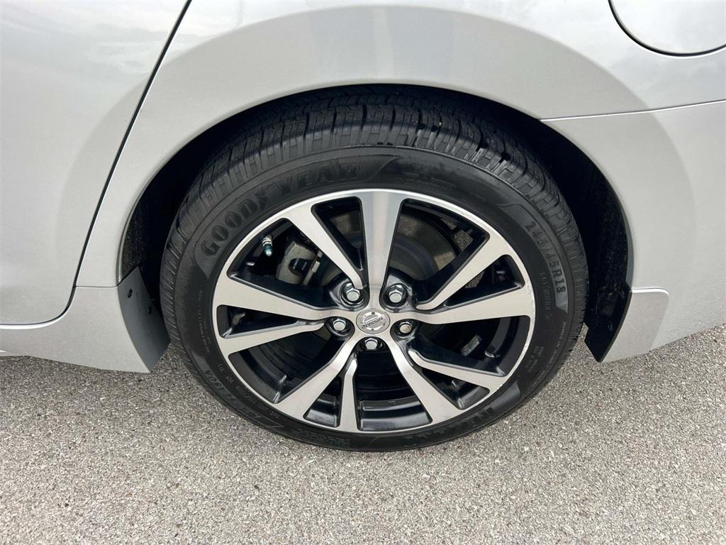 used 2016 Nissan Maxima car, priced at $15,793