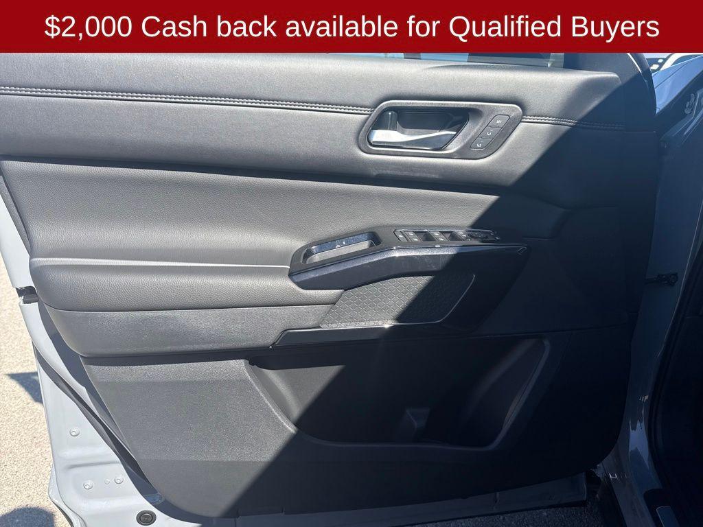 new 2026 Nissan Pathfinder car, priced at $45,996