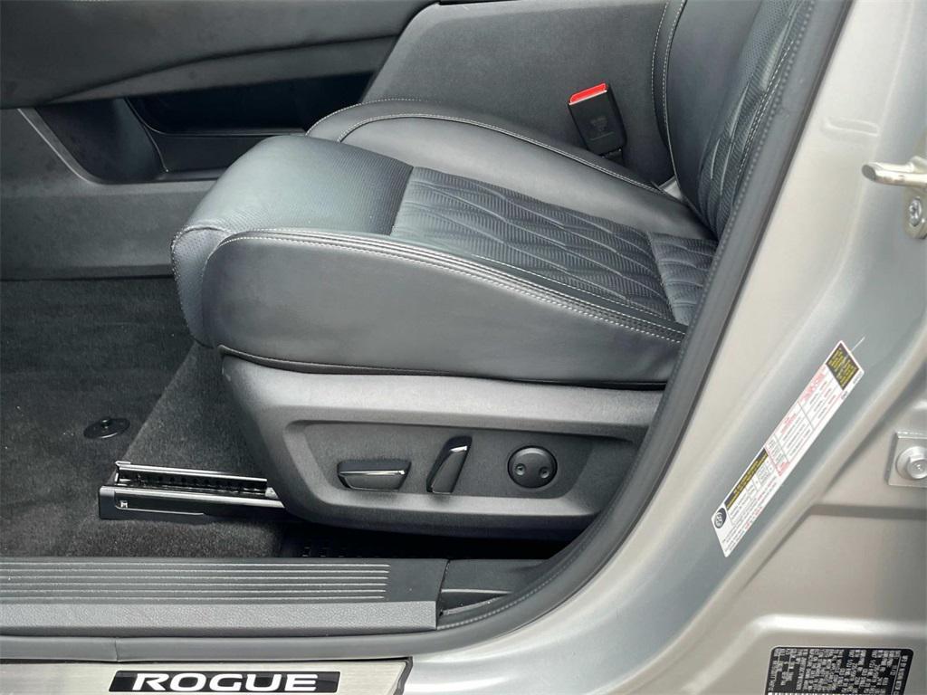 2023 Brilliant Silver Metallic Nissan Rogue