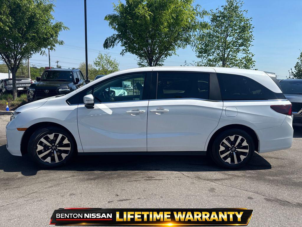 used 2025 Honda Odyssey car, priced at $38,950