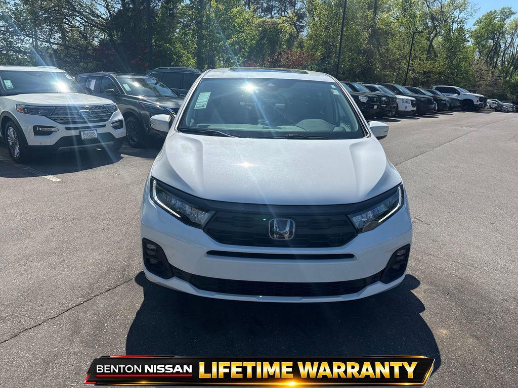 used 2025 Honda Odyssey car, priced at $38,950