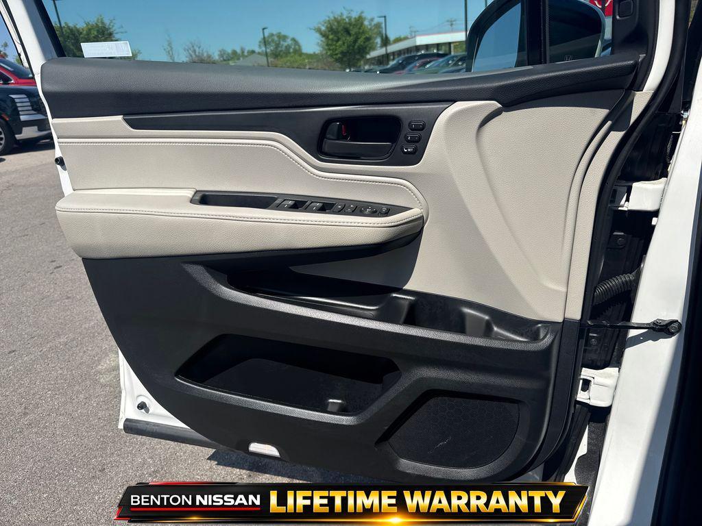 used 2025 Honda Odyssey car, priced at $38,950