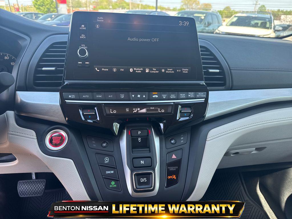 used 2025 Honda Odyssey car, priced at $38,950