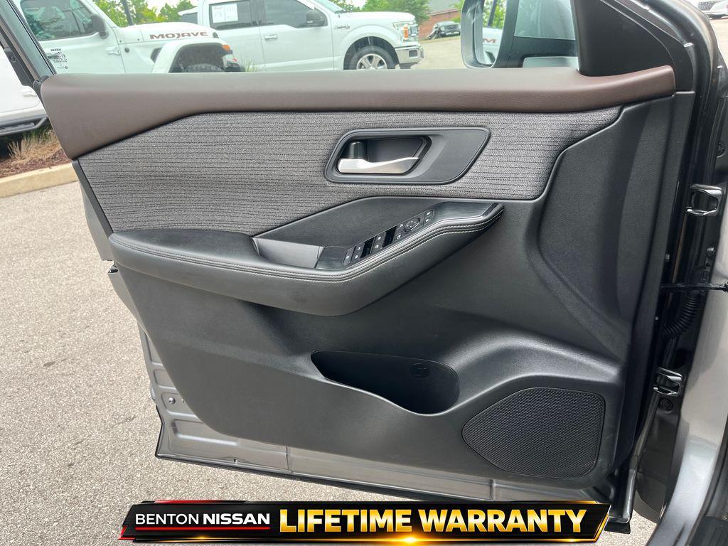 used 2021 Nissan Rogue car, priced at $19,498