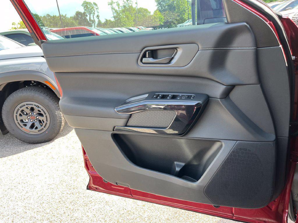 new 2026 Nissan Pathfinder car, priced at $39,222