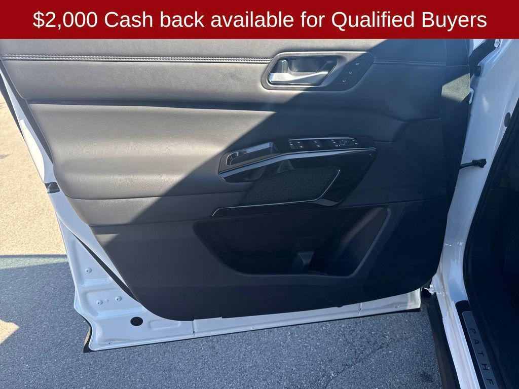 new 2026 Nissan Pathfinder car, priced at $48,238