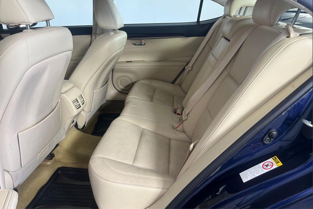 used 2013 Lexus ES 350 car, priced at $13,995