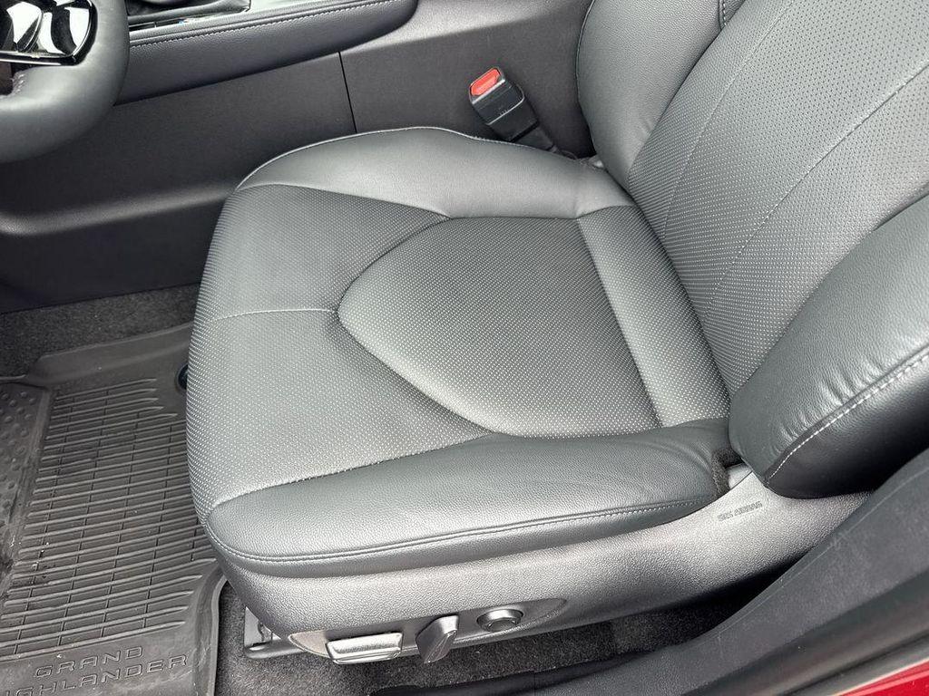 used 2025 Toyota Grand Highlander car, priced at $54,450