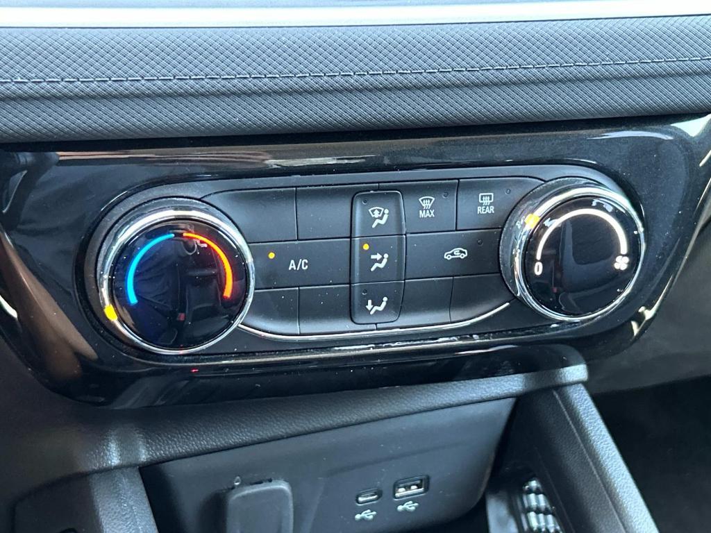 used 2025 Chevrolet TrailBlazer car, priced at $21,495