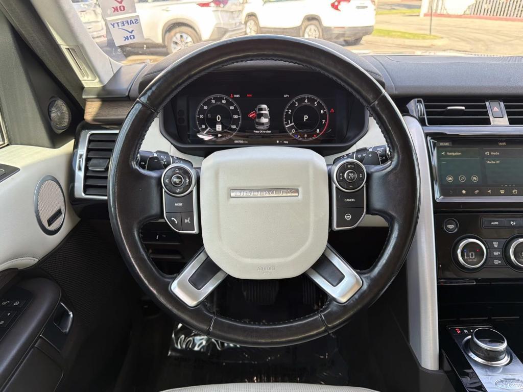 used 2018 Land Rover Discovery car, priced at $15,995