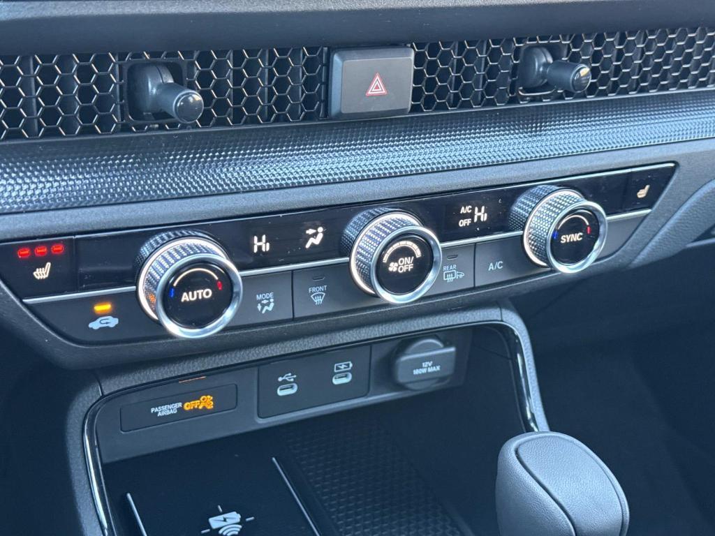 new 2026 Honda CR-V Hybrid car, priced at $41,675