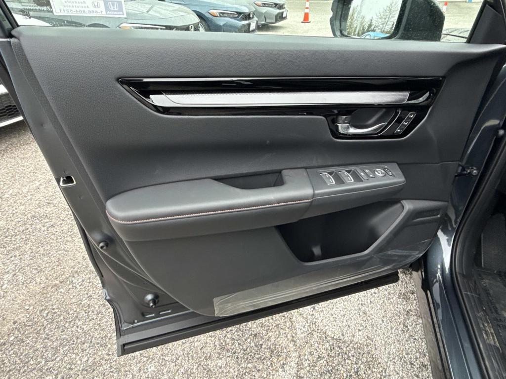 new 2026 Honda CR-V Hybrid car, priced at $44,000