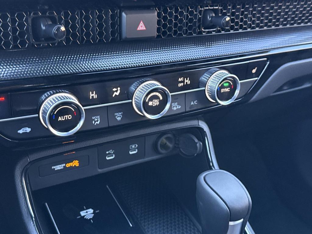 new 2026 Honda CR-V Hybrid car, priced at $43,700