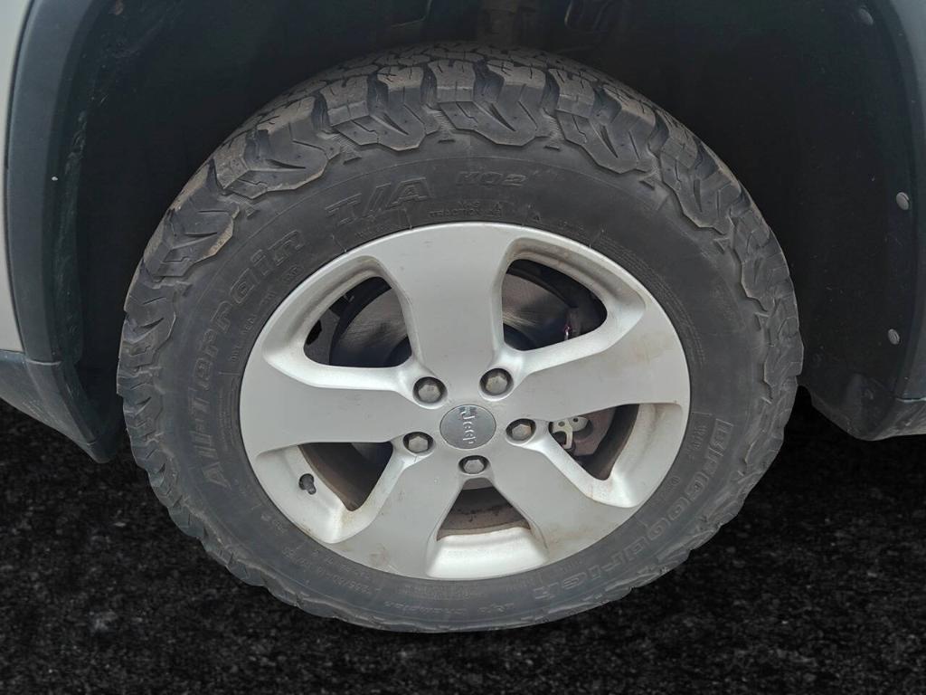 used 2013 Jeep Grand Cherokee car, priced at $10,995