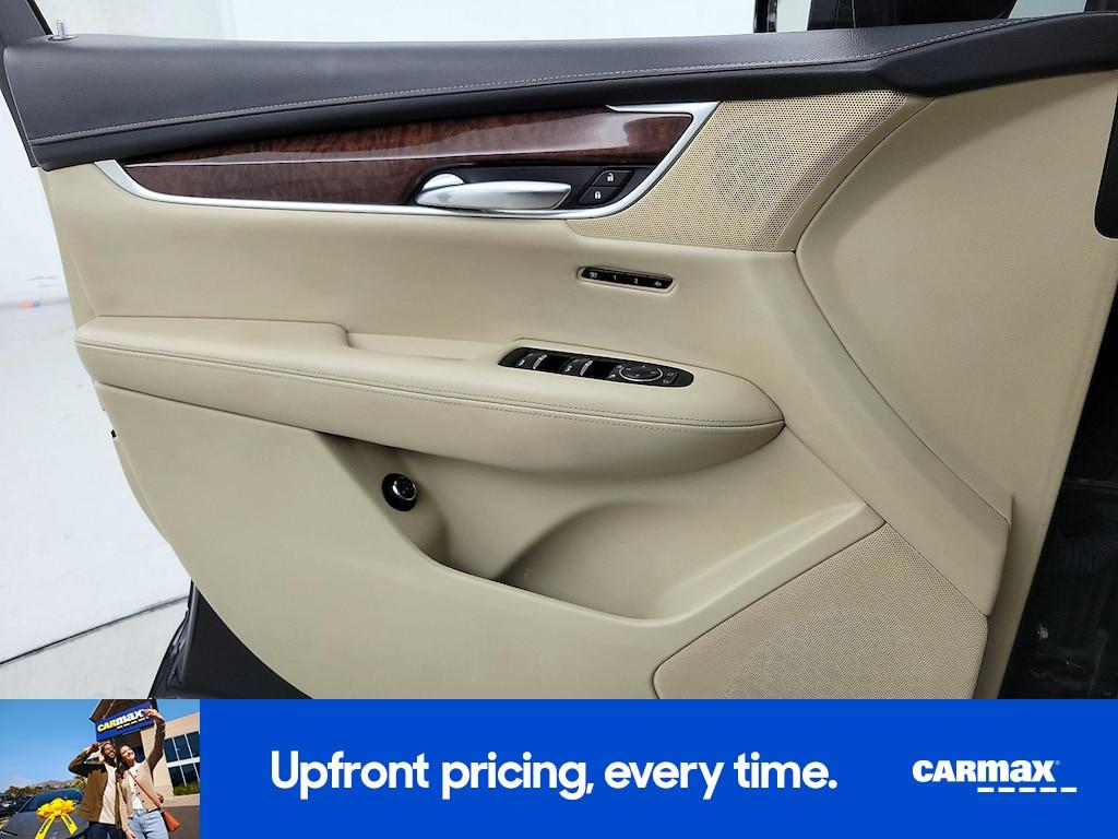 used 2017 Cadillac XT5 car, priced at $18,998