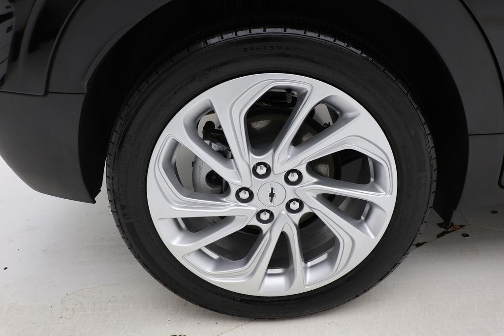 used 2023 Chevrolet Bolt EUV car, priced at $17,200