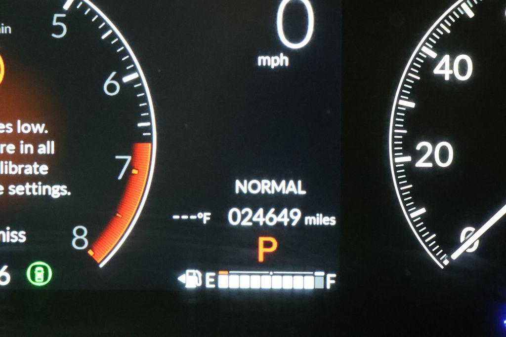 used 2025 Honda HR-V car, priced at $24,900