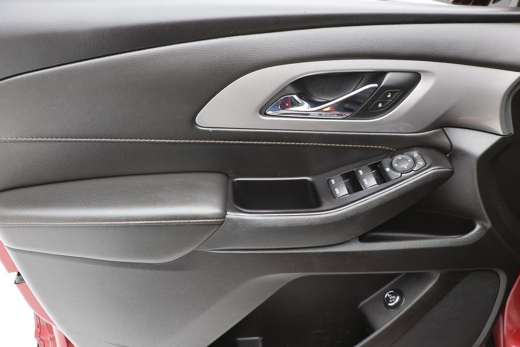used 2020 Chevrolet Traverse car, priced at $19,900