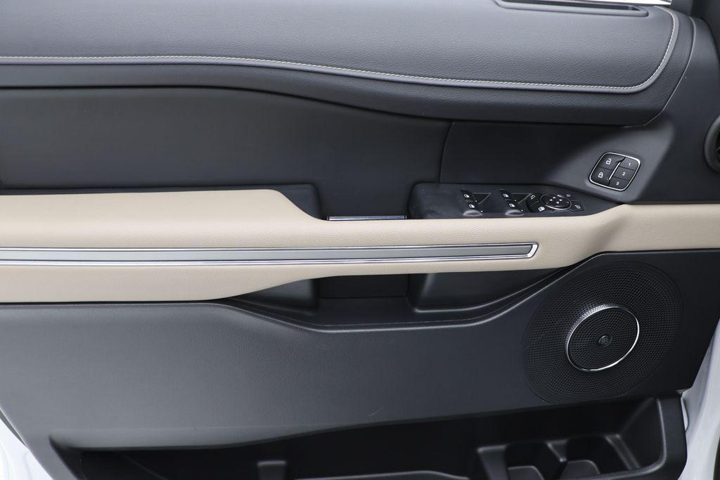 used 2022 Ford Expedition car, priced at $50,400