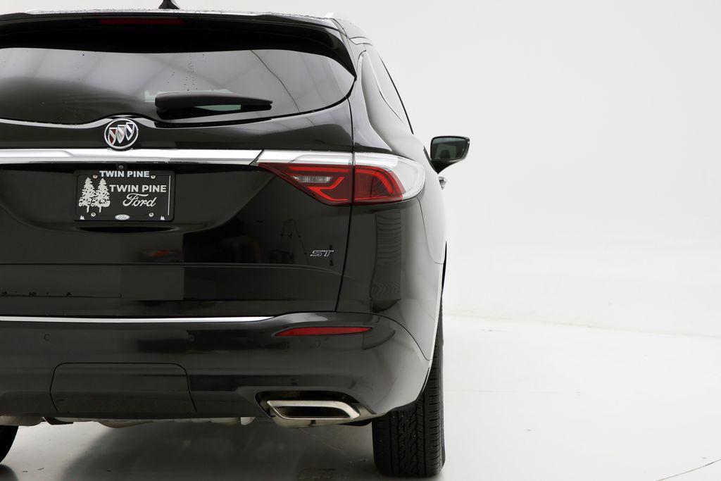 used 2022 Buick Enclave car, priced at $29,900