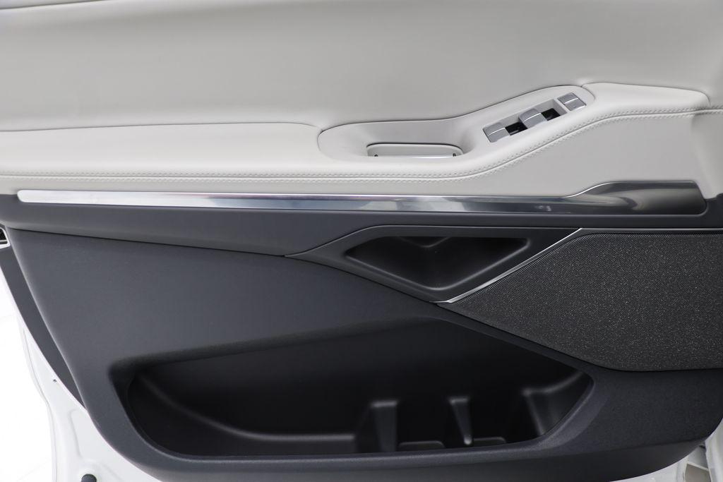 used 2025 Lincoln Navigator car, priced at $84,900