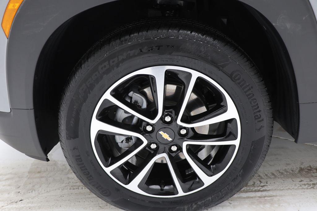 used 2025 Chevrolet TrailBlazer car, priced at $20,900