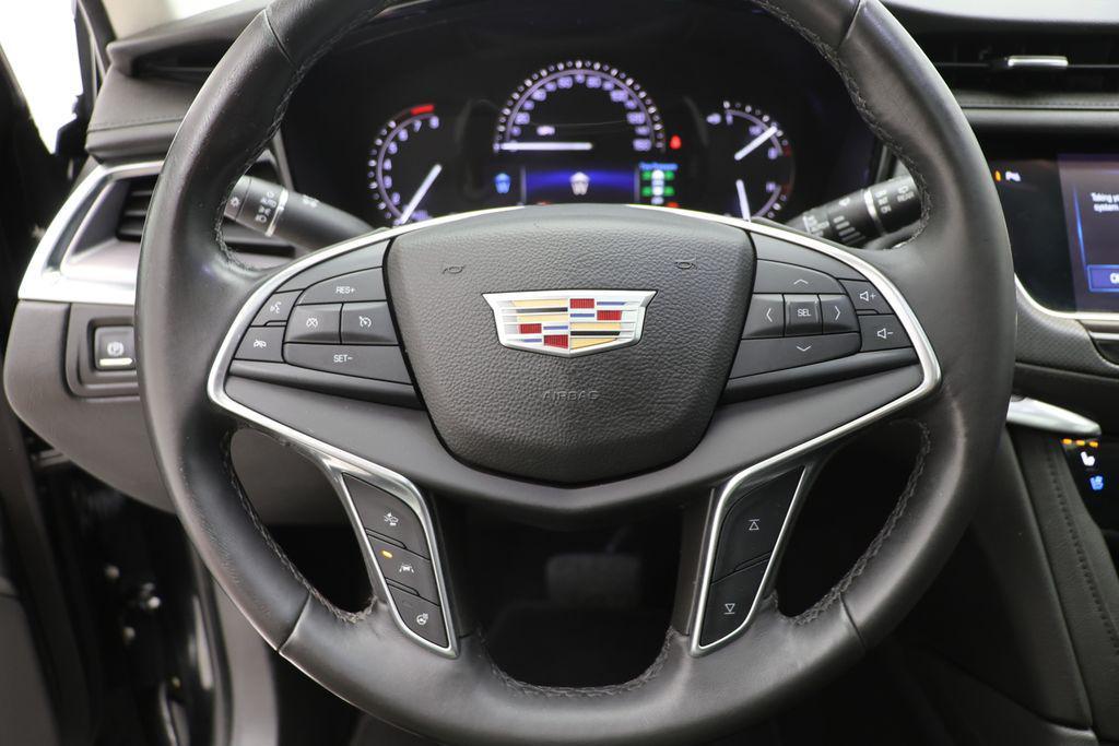 used 2017 Cadillac XT5 car, priced at $13,400