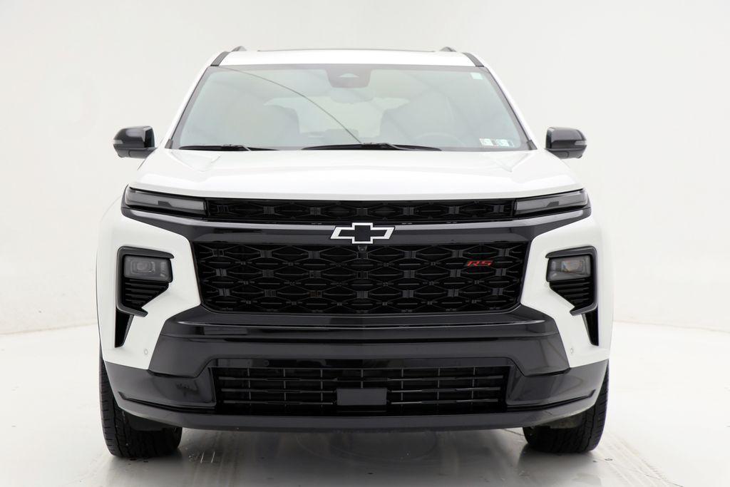 used 2024 Chevrolet Traverse car, priced at $48,900